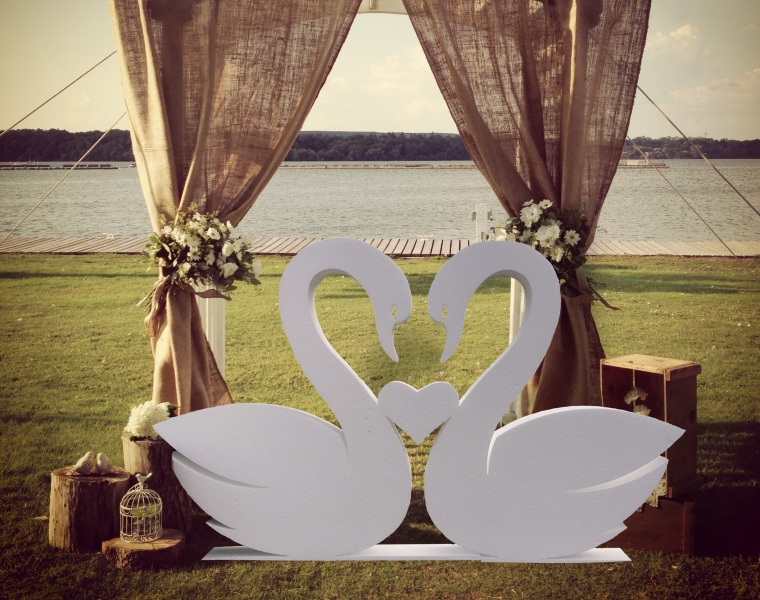 formas en poliespan para bodas, cisnes para bodas, decoracion de bodas